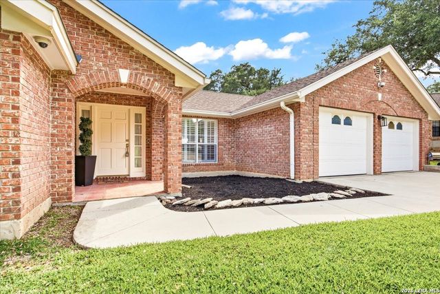 212 Eagle Pass, San Antonio, TX 78260