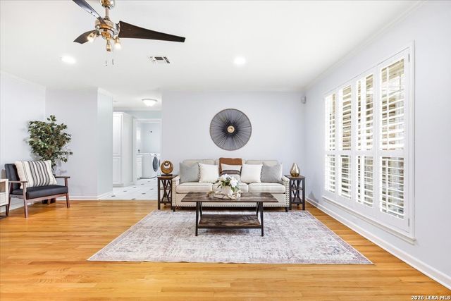 212 Eagle Pass, San Antonio, TX 78260