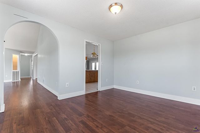 2605 S Hwy 41, Perry, GA 31069