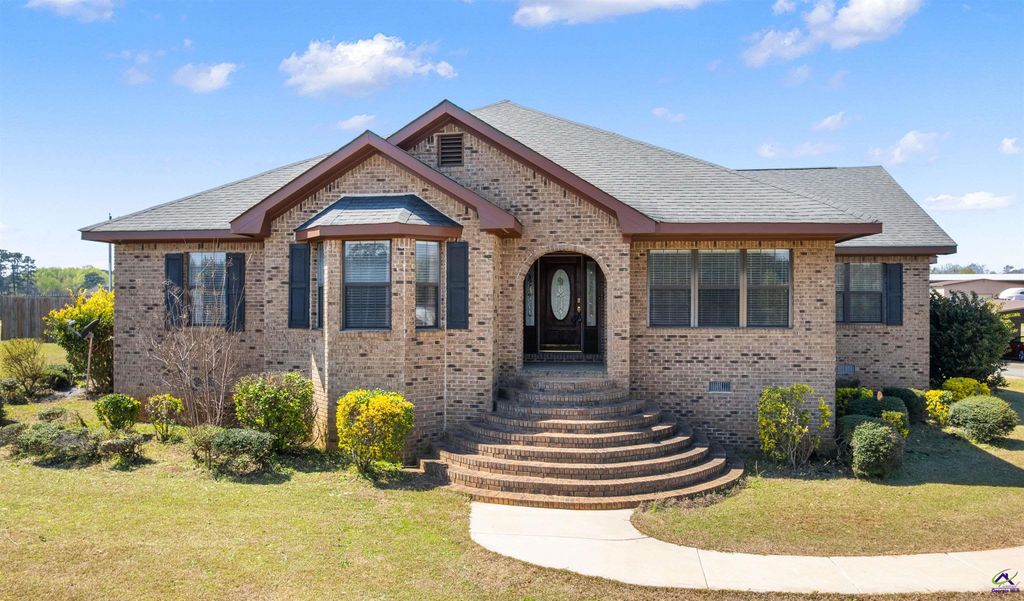 2605 S Hwy 41, Perry, GA 31069