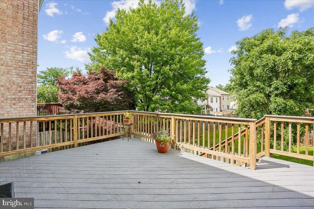 240 WATTS BRANCH PKWY, Rockville, MD 20850