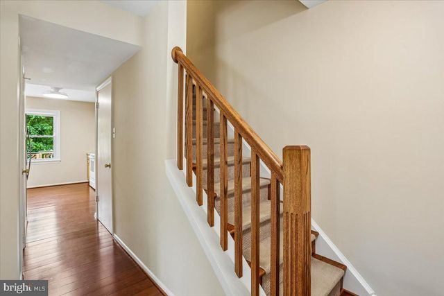 240 WATTS BRANCH PKWY, Rockville, MD 20850