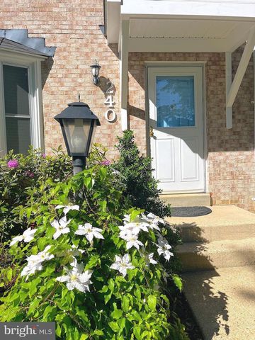 240 WATTS BRANCH PKWY, Rockville, MD 20850
