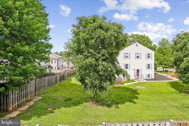 240 WATTS BRANCH PKWY, Rockville, MD 20850