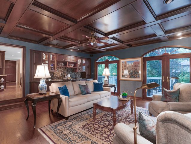 2137 Scarlet Oak Lane, Lisle, IL 60532