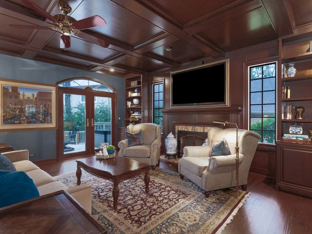 2137 Scarlet Oak Lane, Lisle, IL 60532
