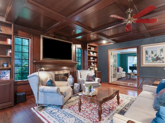 2137 Scarlet Oak Lane, Lisle, IL 60532