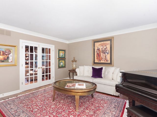 2137 Scarlet Oak Lane, Lisle, IL 60532