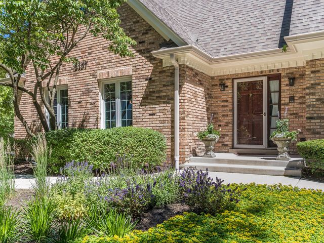 2137 Scarlet Oak Lane, Lisle, IL 60532
