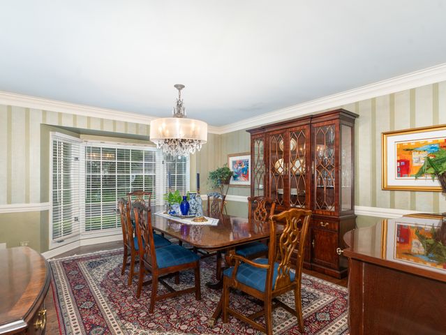 2137 Scarlet Oak Lane, Lisle, IL 60532