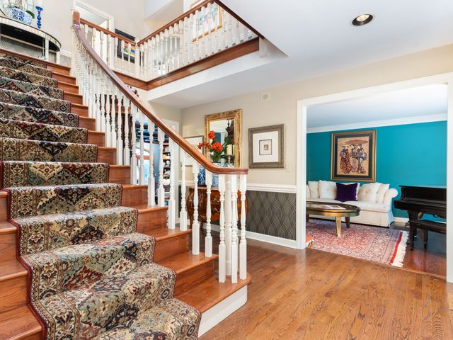 2137 Scarlet Oak Lane, Lisle, IL 60532