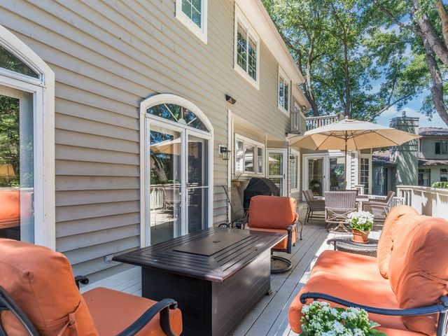 2137 Scarlet Oak Lane, Lisle, IL 60532