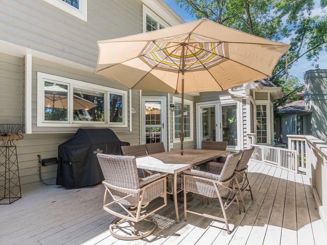 2137 Scarlet Oak Lane, Lisle, IL 60532
