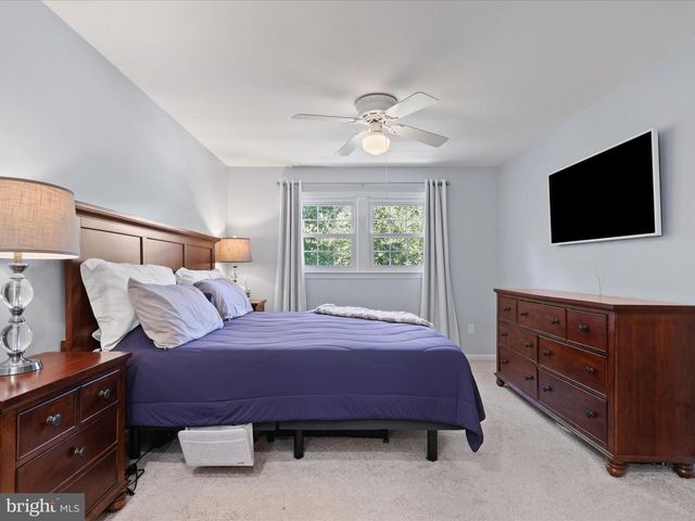 6632 REYNARD DR, Springfield, VA 22152
