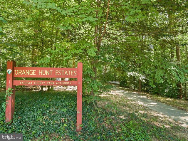 6632 REYNARD DR, Springfield, VA 22152