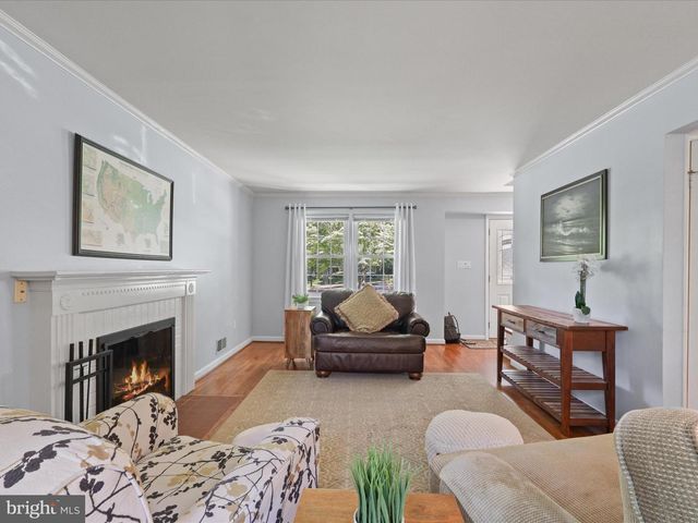 6632 REYNARD DR, Springfield, VA 22152