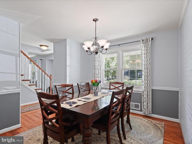 6632 REYNARD DR, Springfield, VA 22152