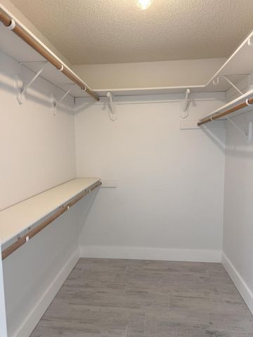 502 Park Avenue, Sebastian, FL 32958