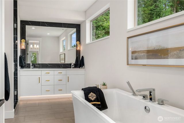 710 Chris David Drive, Steilacoom, WA 98388