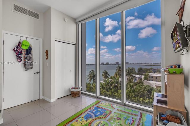 7928 East Dr 708, North Bay Village, FL 33141