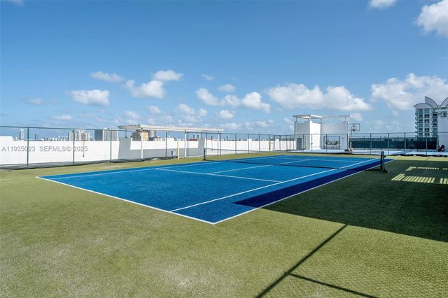 7928 East Dr 708, North Bay Village, FL 33141