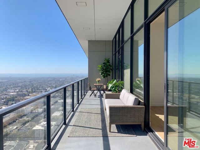 11750 Wilshire Boulevard 1912, Los Angeles, CA 90025