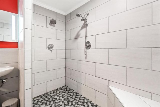 4053 Brenteresa Court, Snellville, GA 30039