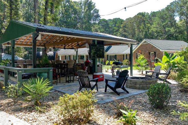 4053 Brenteresa Court, Snellville, GA 30039