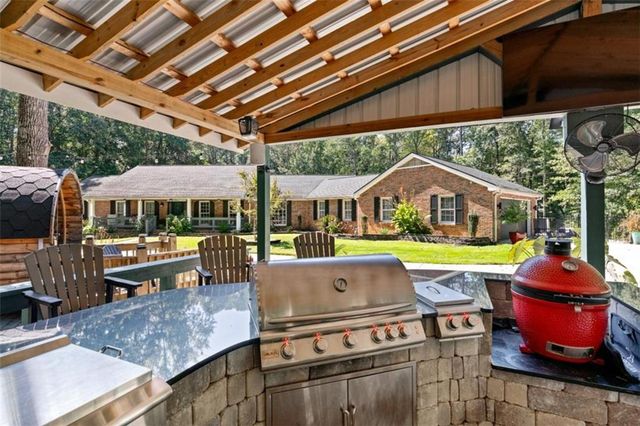 4053 Brenteresa Court, Snellville, GA 30039