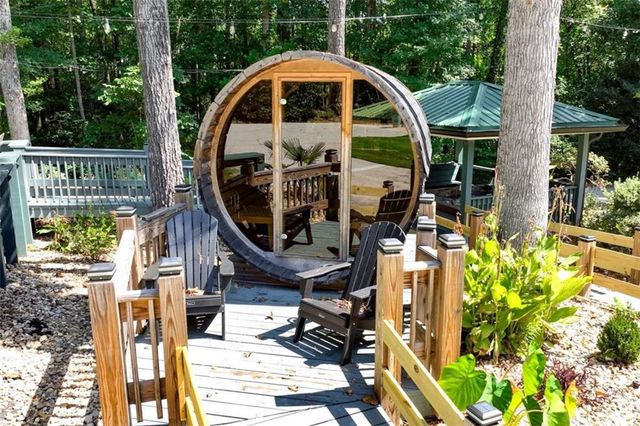 4053 Brenteresa Court, Snellville, GA 30039