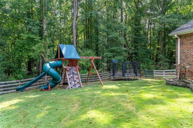 4053 Brenteresa Court, Snellville, GA 30039