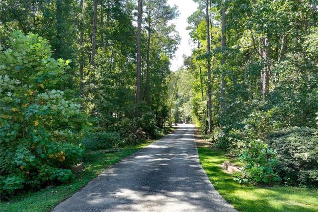 4053 Brenteresa Court, Snellville, GA 30039