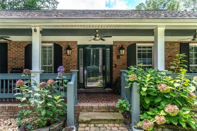 4053 Brenteresa Court, Snellville, GA 30039