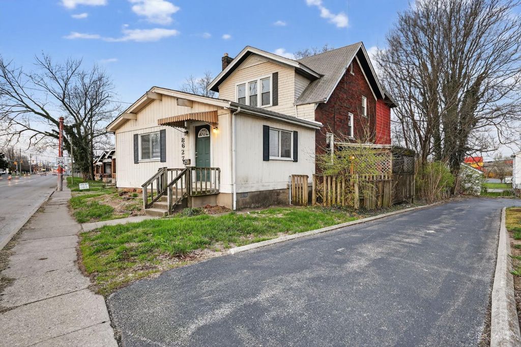 8627 Reading Road, Reading, OH 45215