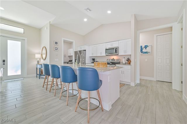 1137 SW 29th TER, Cape Coral, FL 33914