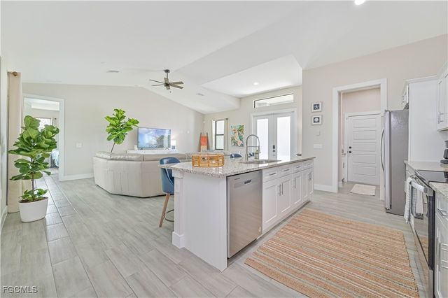 1137 SW 29th TER, Cape Coral, FL 33914