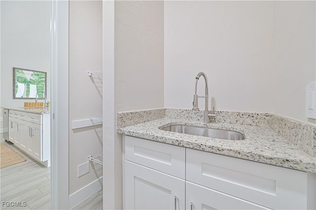 1137 SW 29th TER, Cape Coral, FL 33914