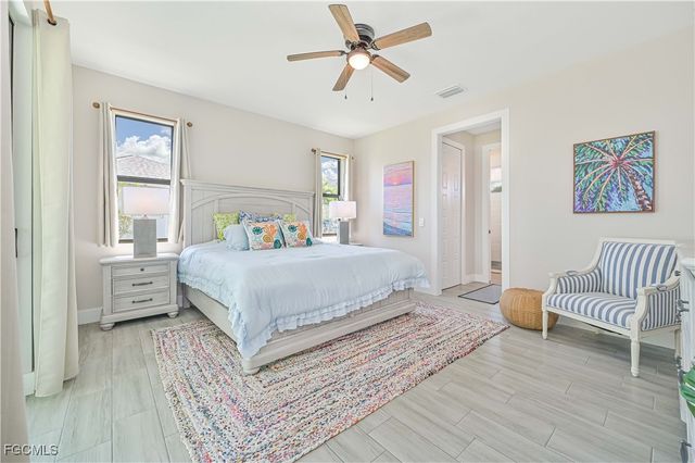 1137 SW 29th TER, Cape Coral, FL 33914