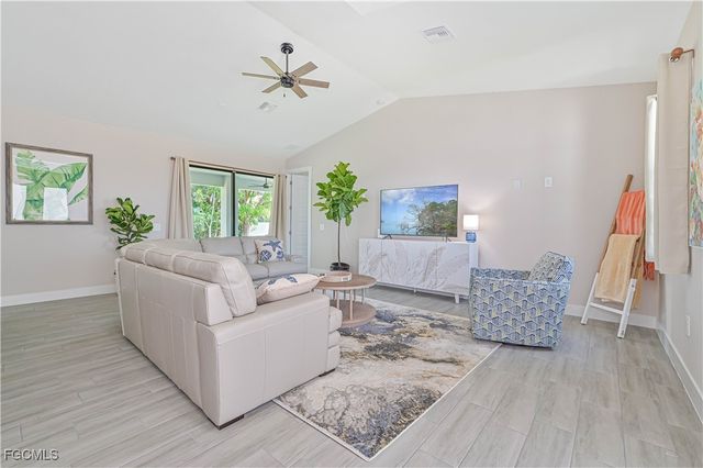 1137 SW 29th TER, Cape Coral, FL 33914