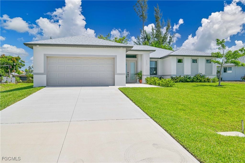 1137 SW 29th TER, Cape Coral, FL 33914