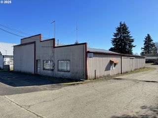 371 Ne MAIN St, Willamina, OR 97396