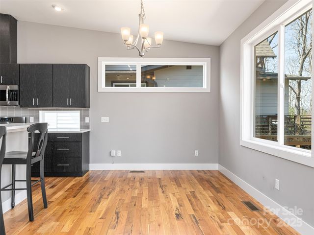 7 Mauricet Lane, Asheville, NC 28806