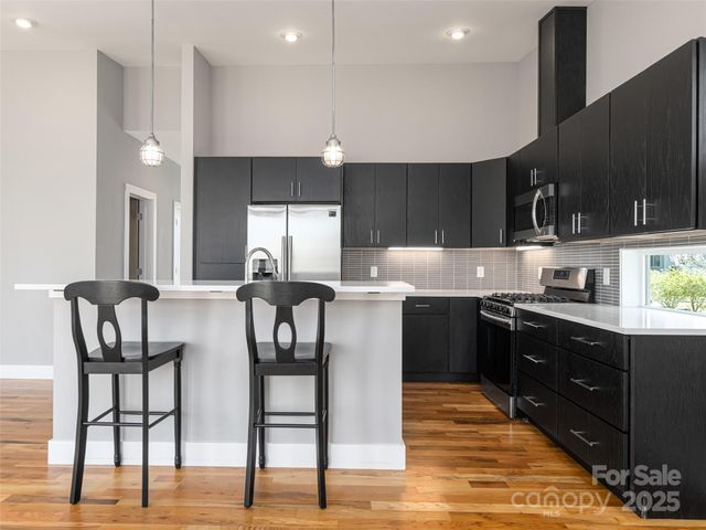 7 Mauricet Lane, Asheville, NC 28806