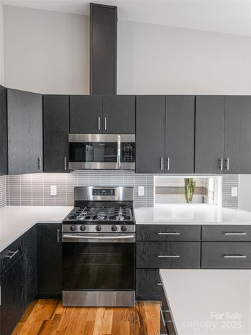 7 Mauricet Lane, Asheville, NC 28806