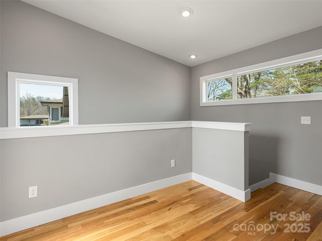 7 Mauricet Lane, Asheville, NC 28806