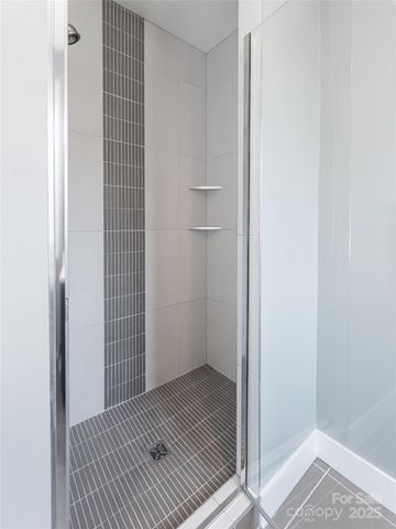 7 Mauricet Lane, Asheville, NC 28806