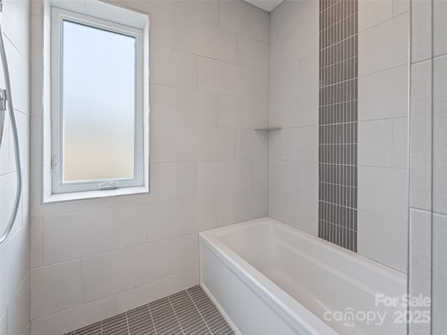 7 Mauricet Lane, Asheville, NC 28806