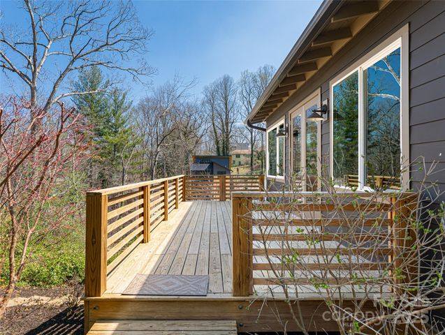 7 Mauricet Lane, Asheville, NC 28806