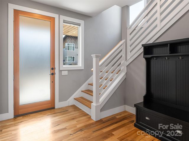 7 Mauricet Lane, Asheville, NC 28806