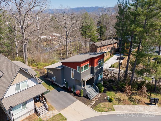 7 Mauricet Lane, Asheville, NC 28806